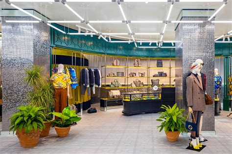 gucci store detroit mi